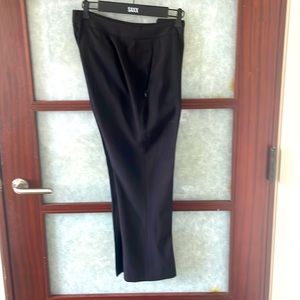 Black Capri tajaría pants